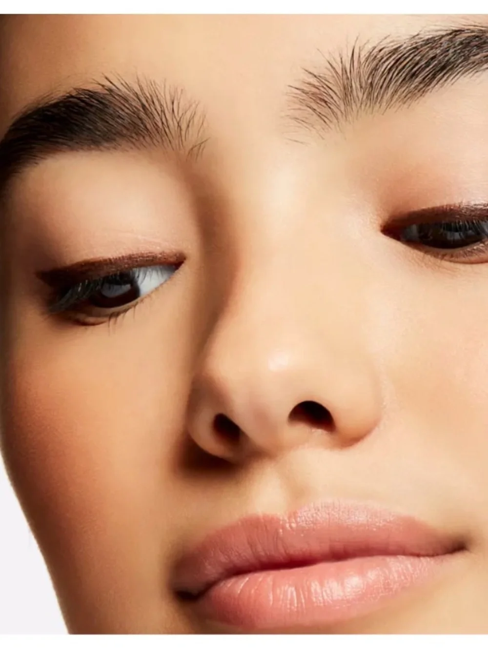 MAC Brushstroke 24-Hour Brush eye Liner - Brunette Brushbrown new